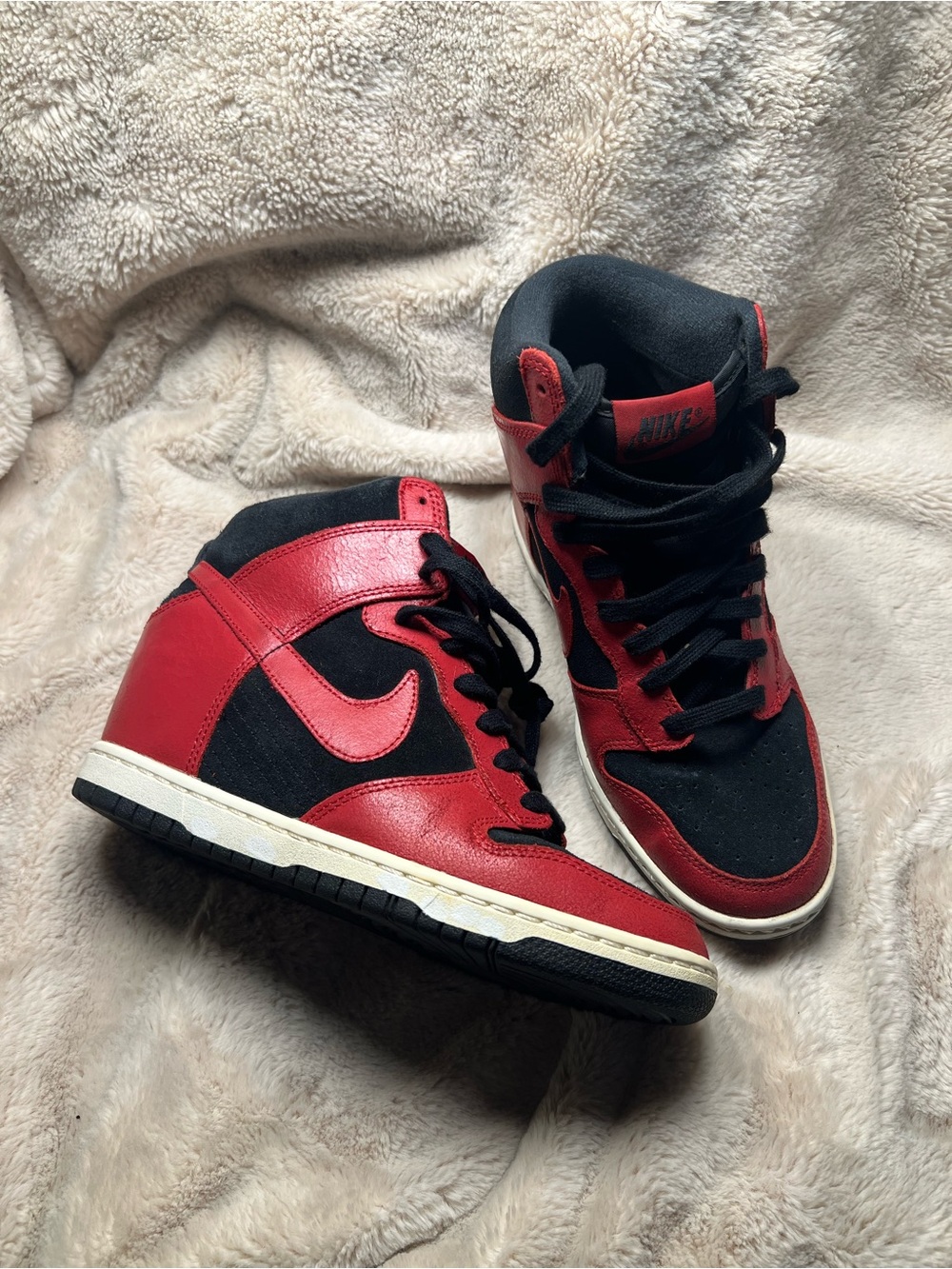 Nike Women's Dunk Sky Hi wedge sneakers size 8